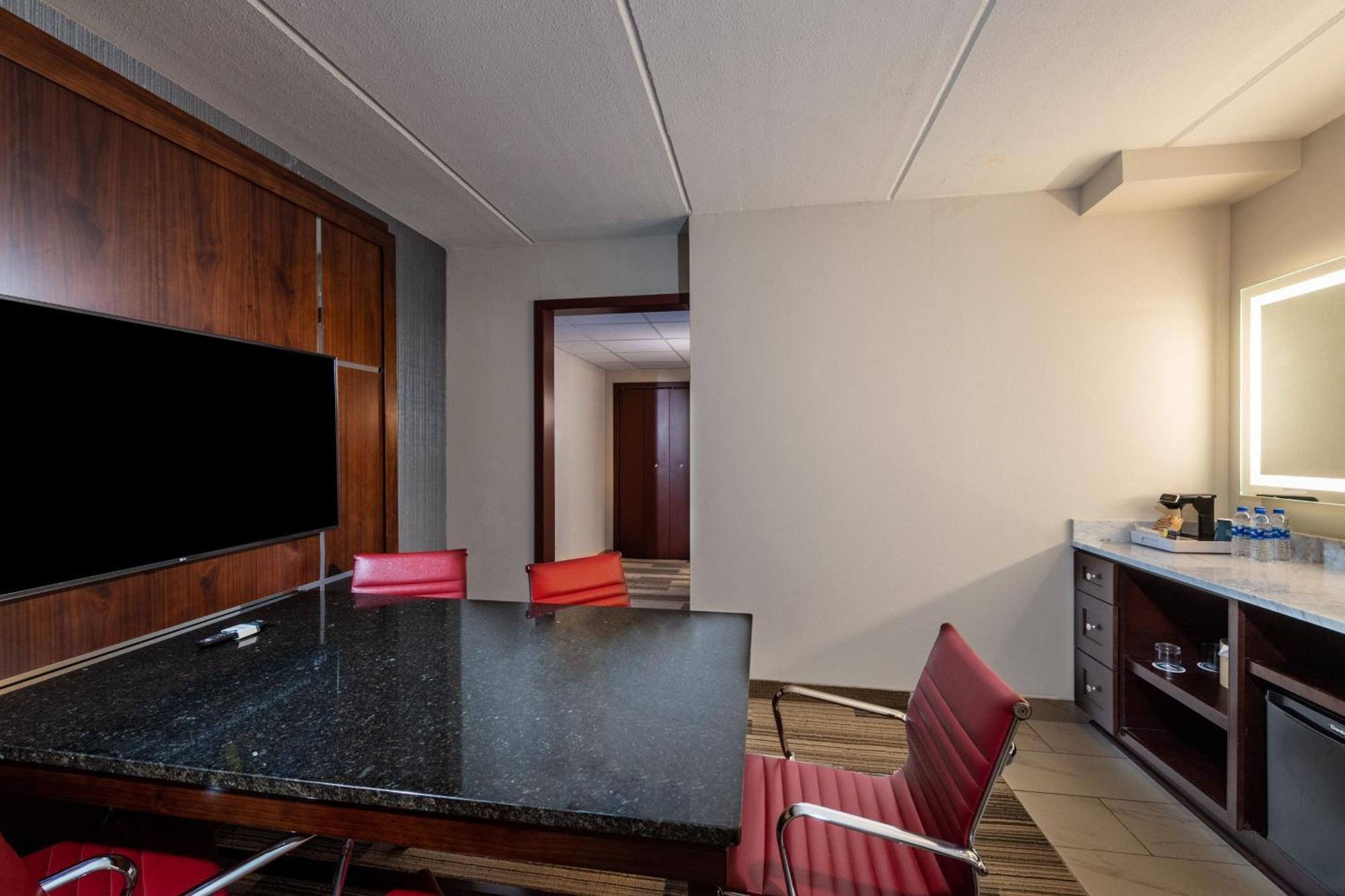 Four Points By Sheraton Atlanta Airport West College Park Exterior foto